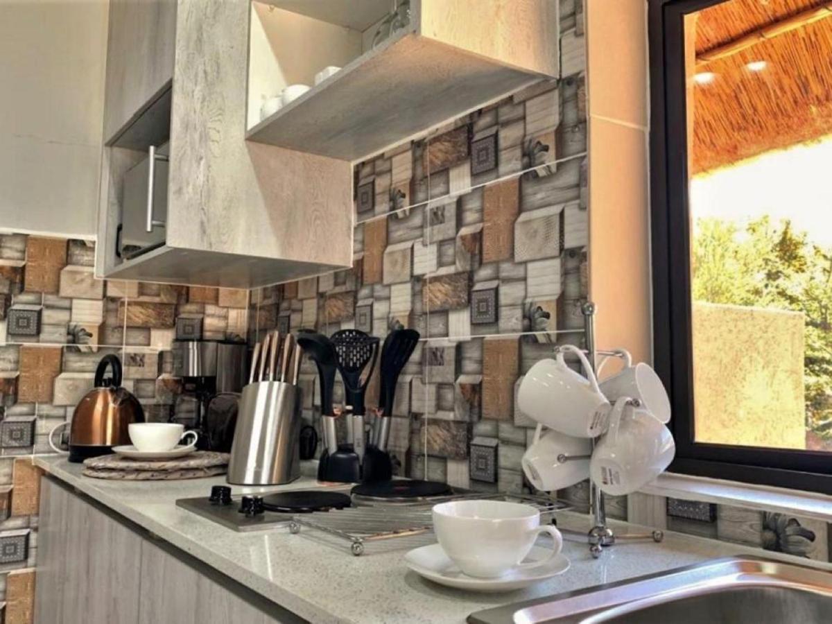 Ikhaya Lamadube Game Lodge Klipdrift Ngoại thất bức ảnh